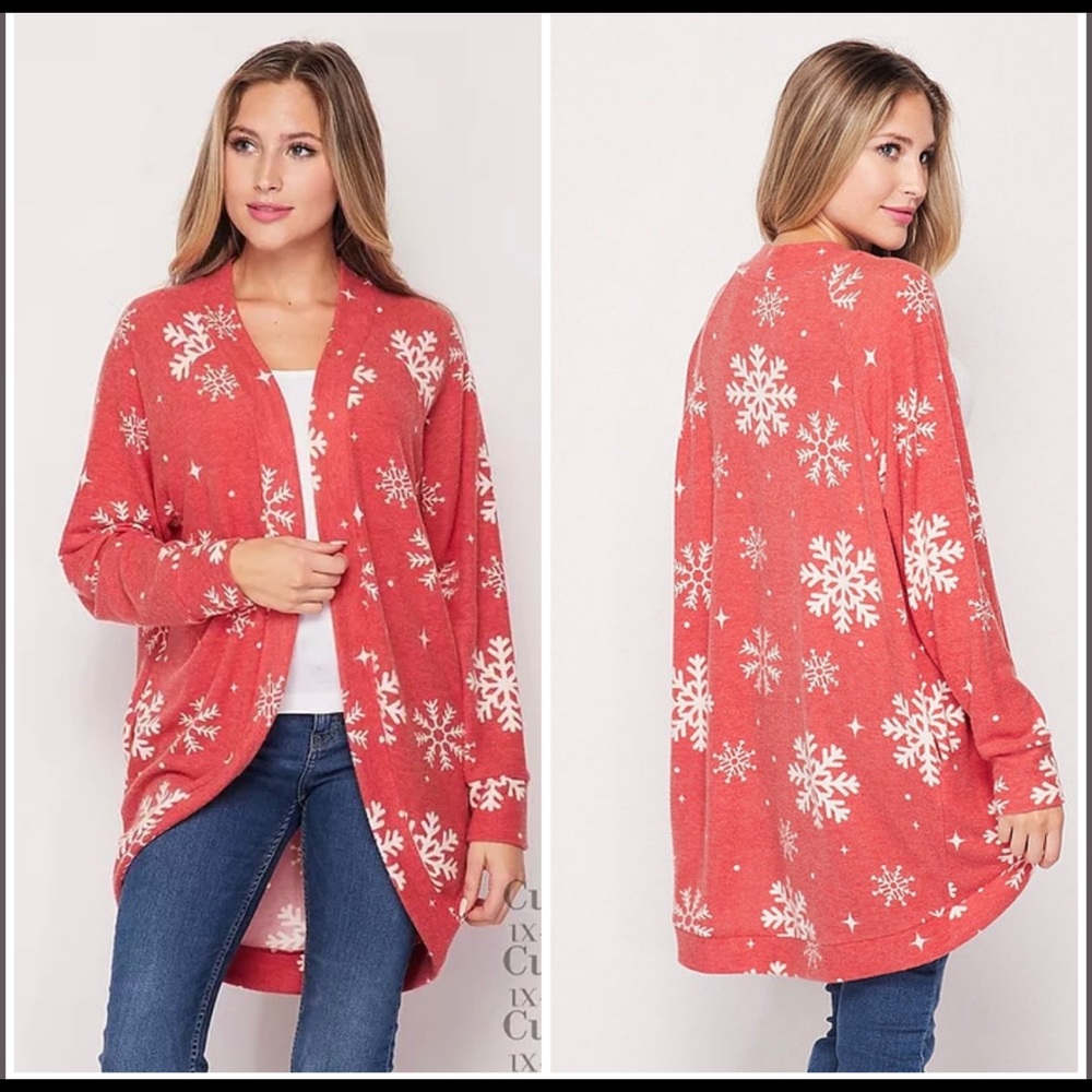 Snowflake Dreams Cardigan ❄️